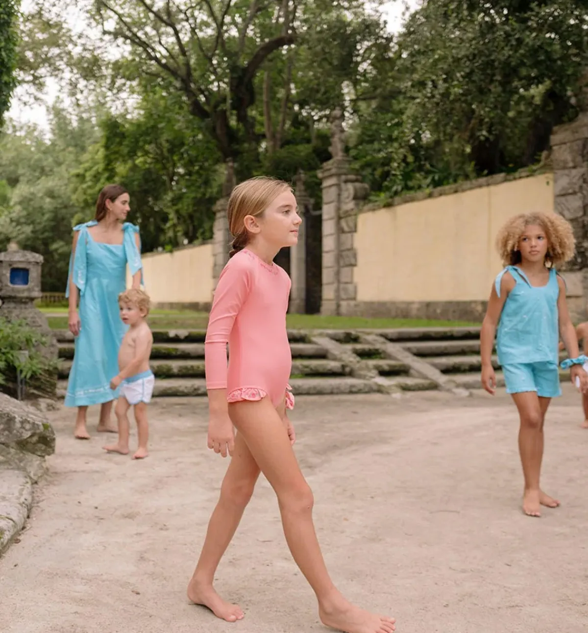 minnow X Fanm Mon Girl's Rashguard One Piece Hibiscus Hot