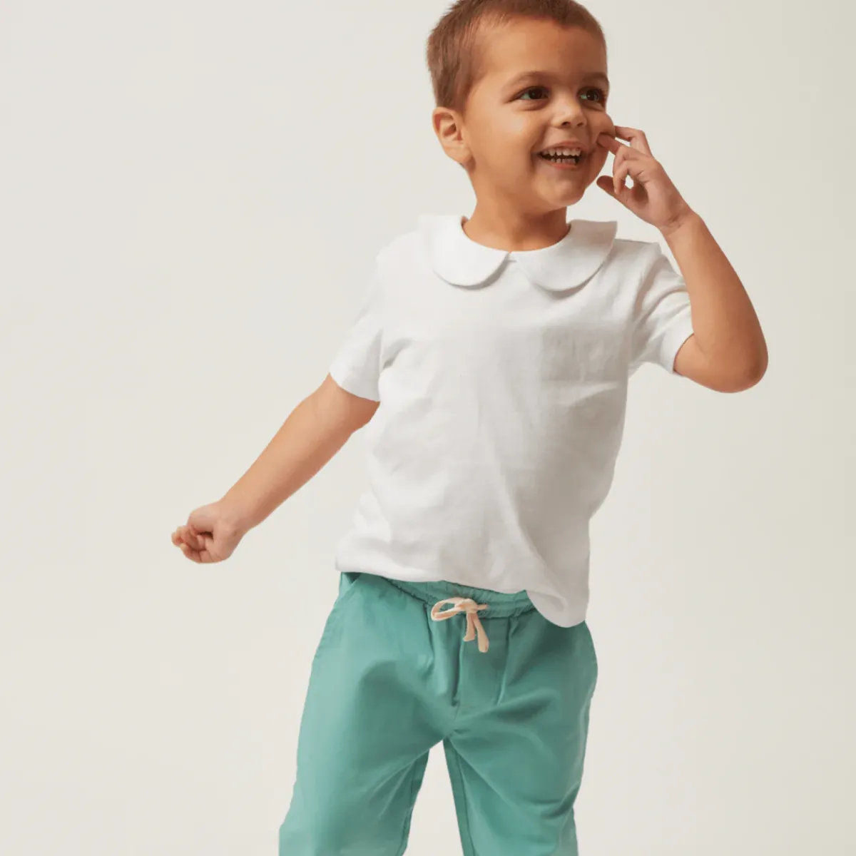 minnow Unisex Peter Pan Collar Shirt White Fashion