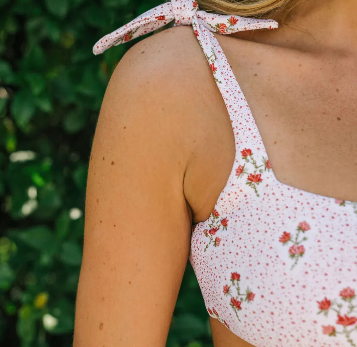 minnow Women's Tie Knot Bikini Top | Swim Raspberry Red Online